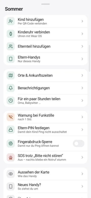Das Menü der App: Kind hinzufügen, Kinderuhr verbinden, Elternteil hinzufügen, Orte, Benachrichtigungen, für ein paar Stunden teilen und die Einstellungen
